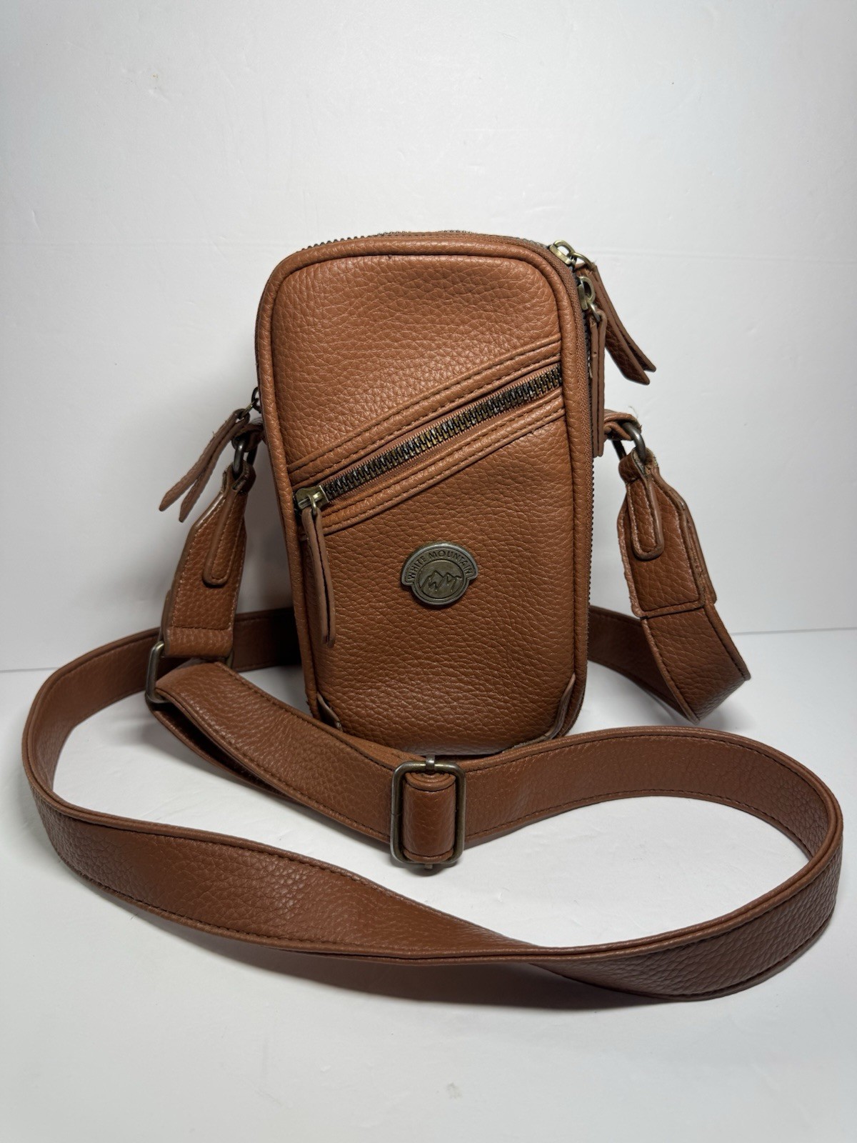 White Mountain Brown Leather Crossbody Bag Multi Pocket Small Purse