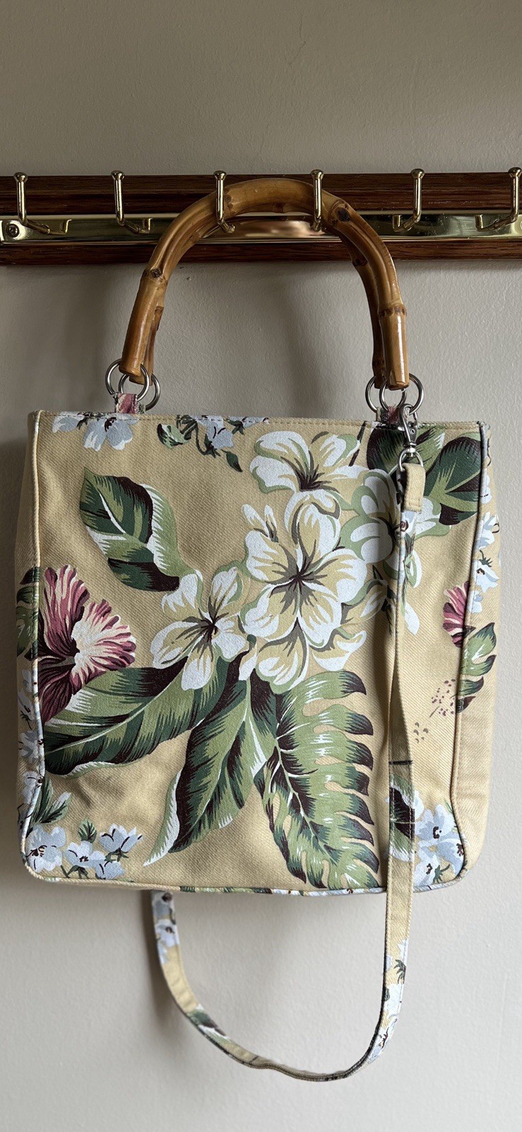 Sunny Hawaii Tropical Floral Bamboo Handle Canvas Tote Beach Purse Zip Top