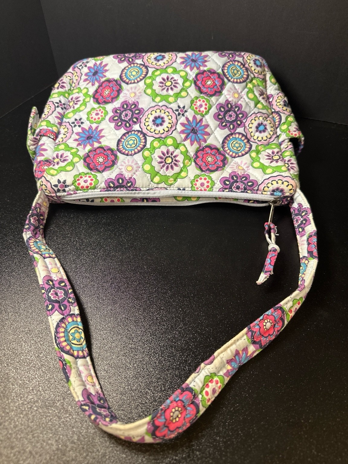 Unbranded Quilted Cotton Shoulder Bag – Multicolor Floral Medallion, Zip Top