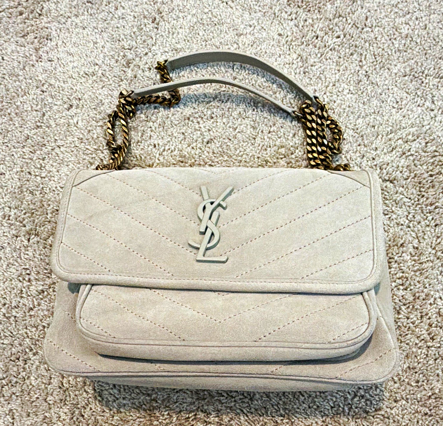 Saint Laurent YSL Niki Medium Suede Shoulder Bag Grey Taupe Gold Chain Authentic