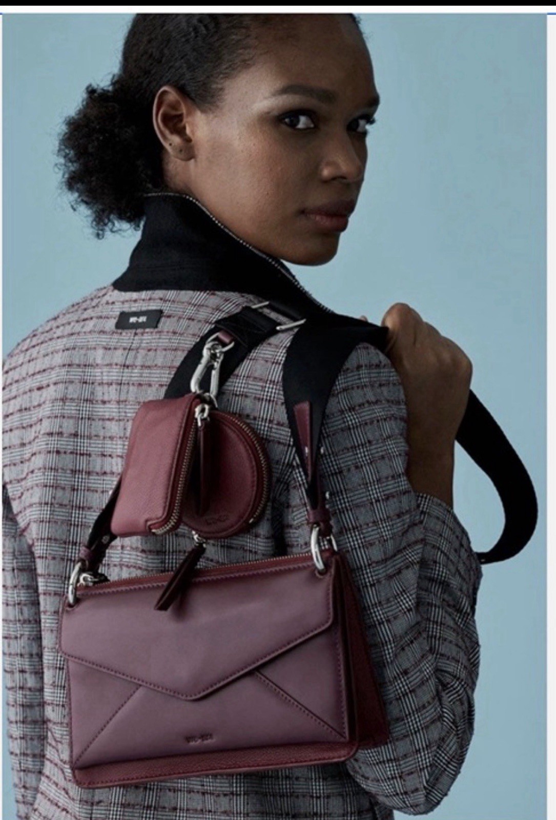 WE-AR4 The Envelope Crossbody Shoulder Bag Leather Misty Merlot 2 Zip Pouches