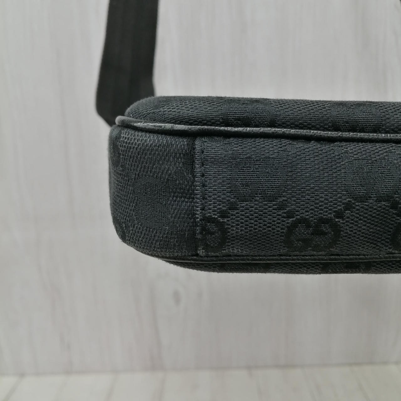 GUCCI GG Canvas Shoulder Bag 9 x 10.6 x 1.6 in Pre-Owned Japan F/S USED