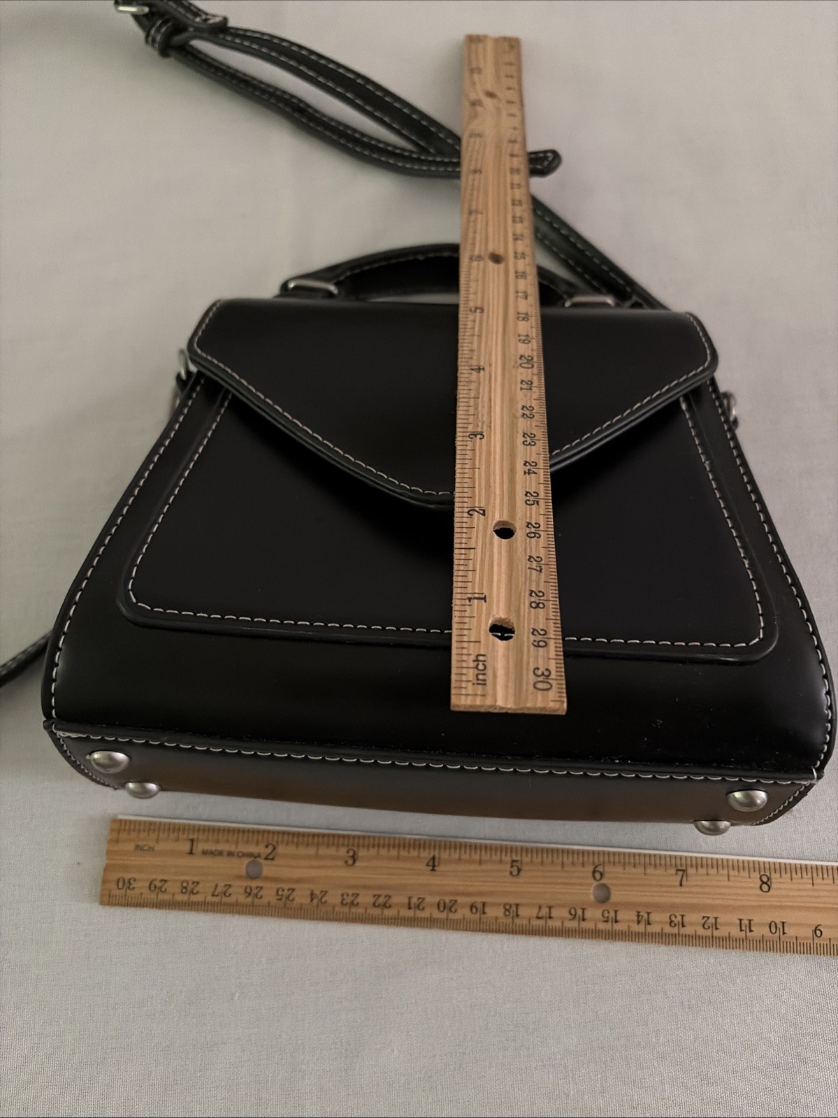 Urban Outfitters Envelope Crossbody Black Bag/ Structured W/White Stitching. EUC