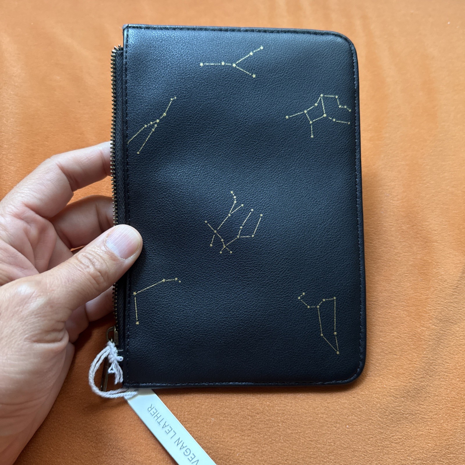 urban outfitters zodiac vegan leather clutch constellation pouch black/gold