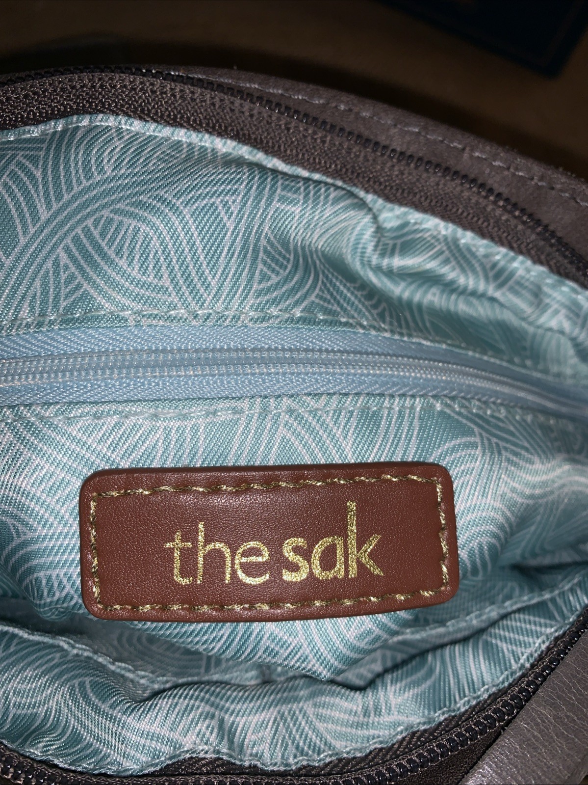 The Sak Ventura Flap Organizer Crossbody Gray Distressed Leather Bag Purse