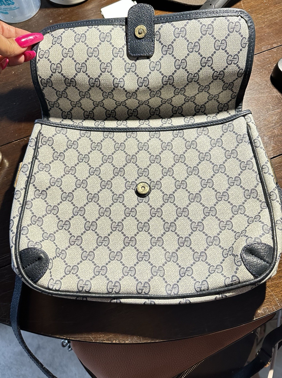 Authentic Vintage Gucci GG Supreme Monogram Canvas Crossbody Shoulder Bag