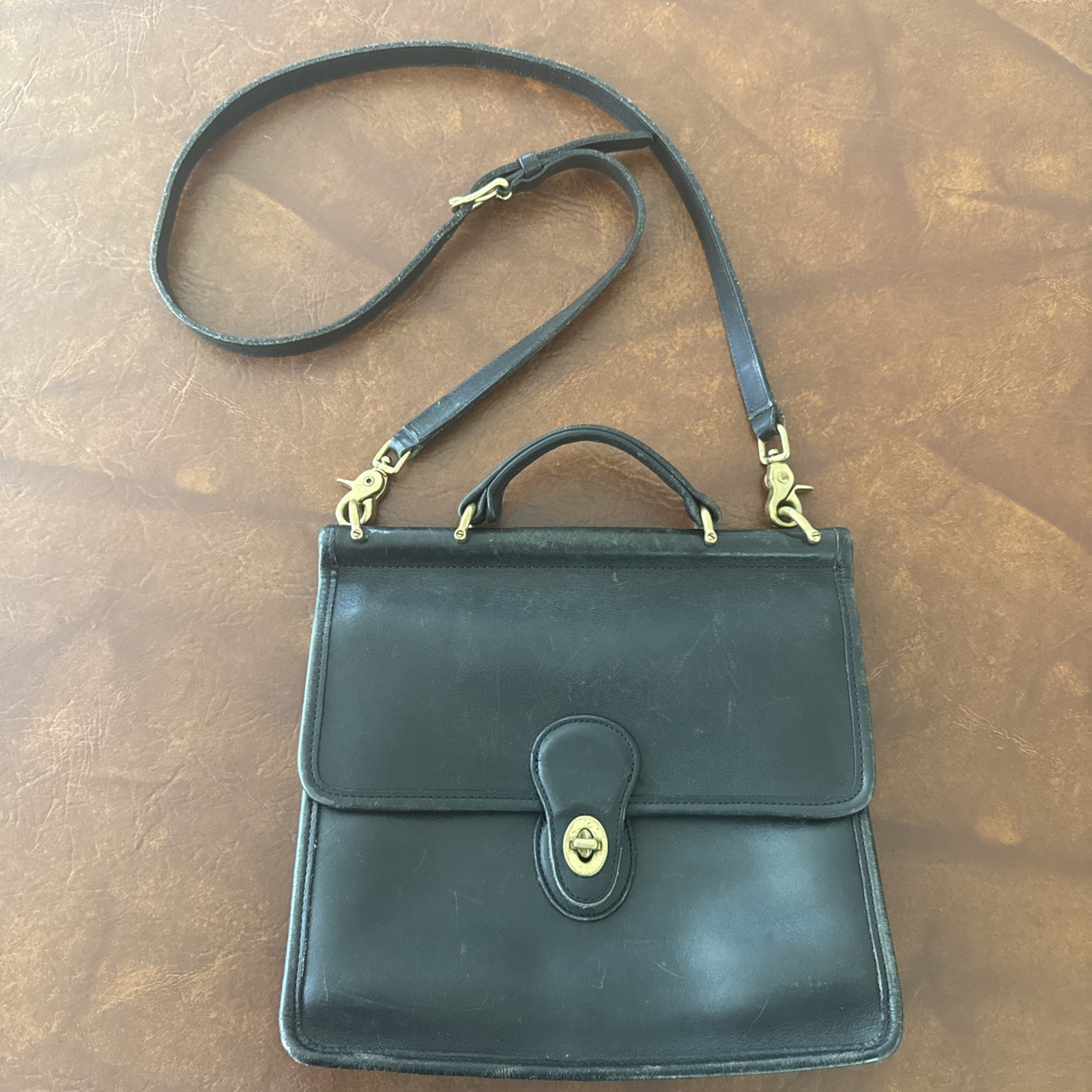 Coach Handbag Vintage Willis 9927 Navy Leather w/ Adjustable Strap