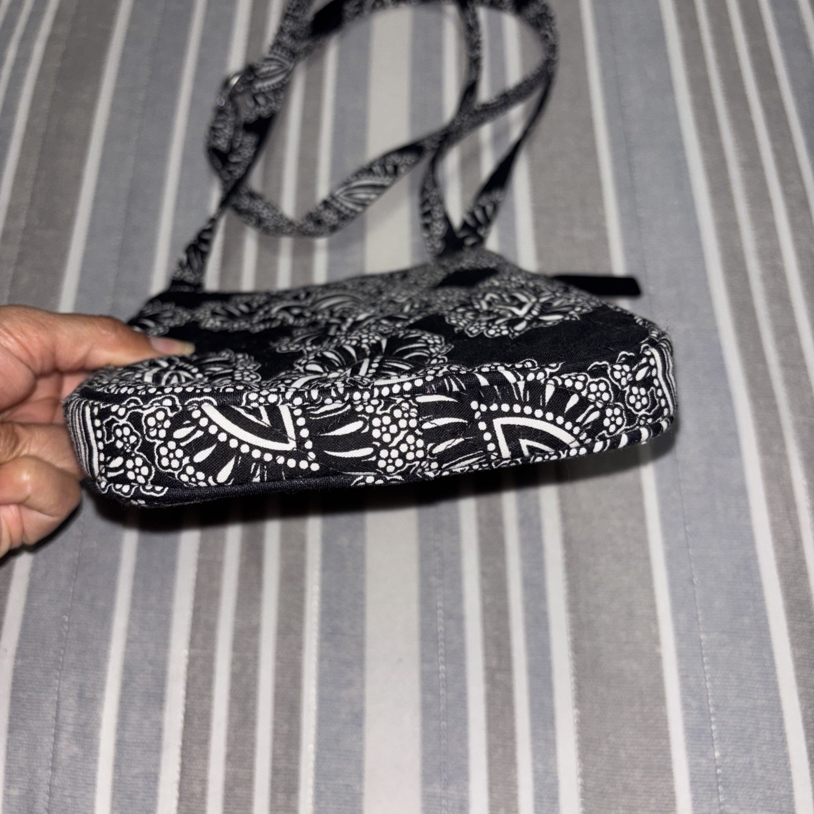 Vera Bradley Quilted Mini Hipster Retired Blanco Bouquet Crossbody Purse Bag