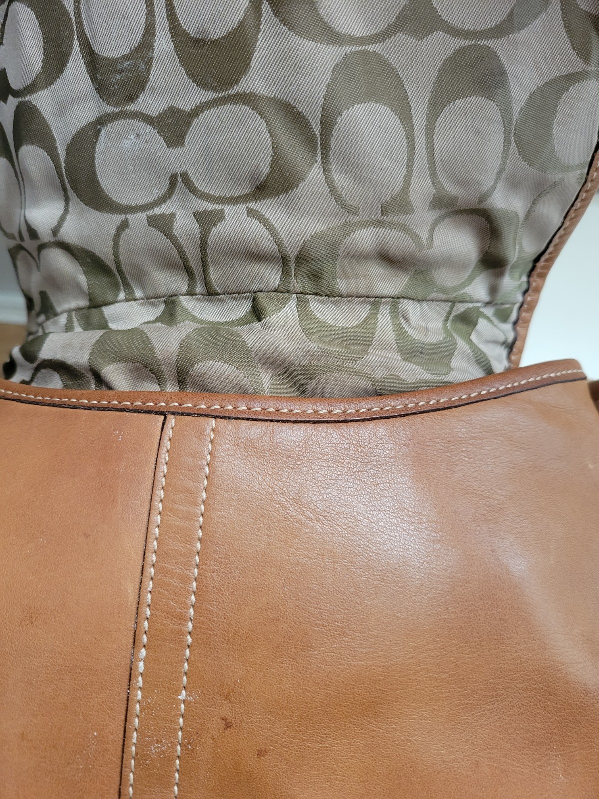 Vintage Coach Soho Leather Shoulder Bag Style 9480 Tan/Camel Leather