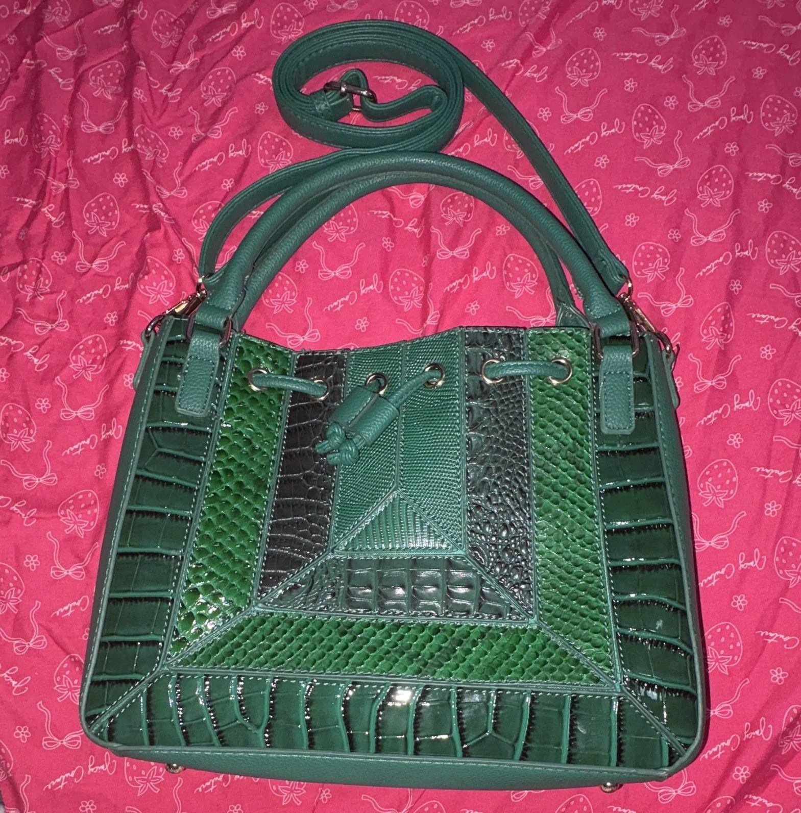 Green Animal Print Satchel Top Handle Detachable Strap Drawstring Snap Grommet