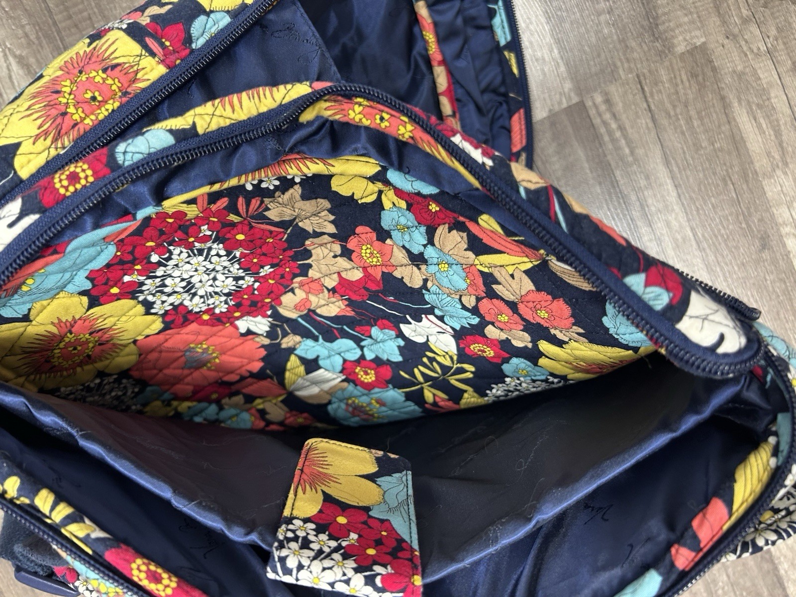 Vera Bradley Large LapTop Backpack “HAPPY SNAILS” Rare Floral Fabric School