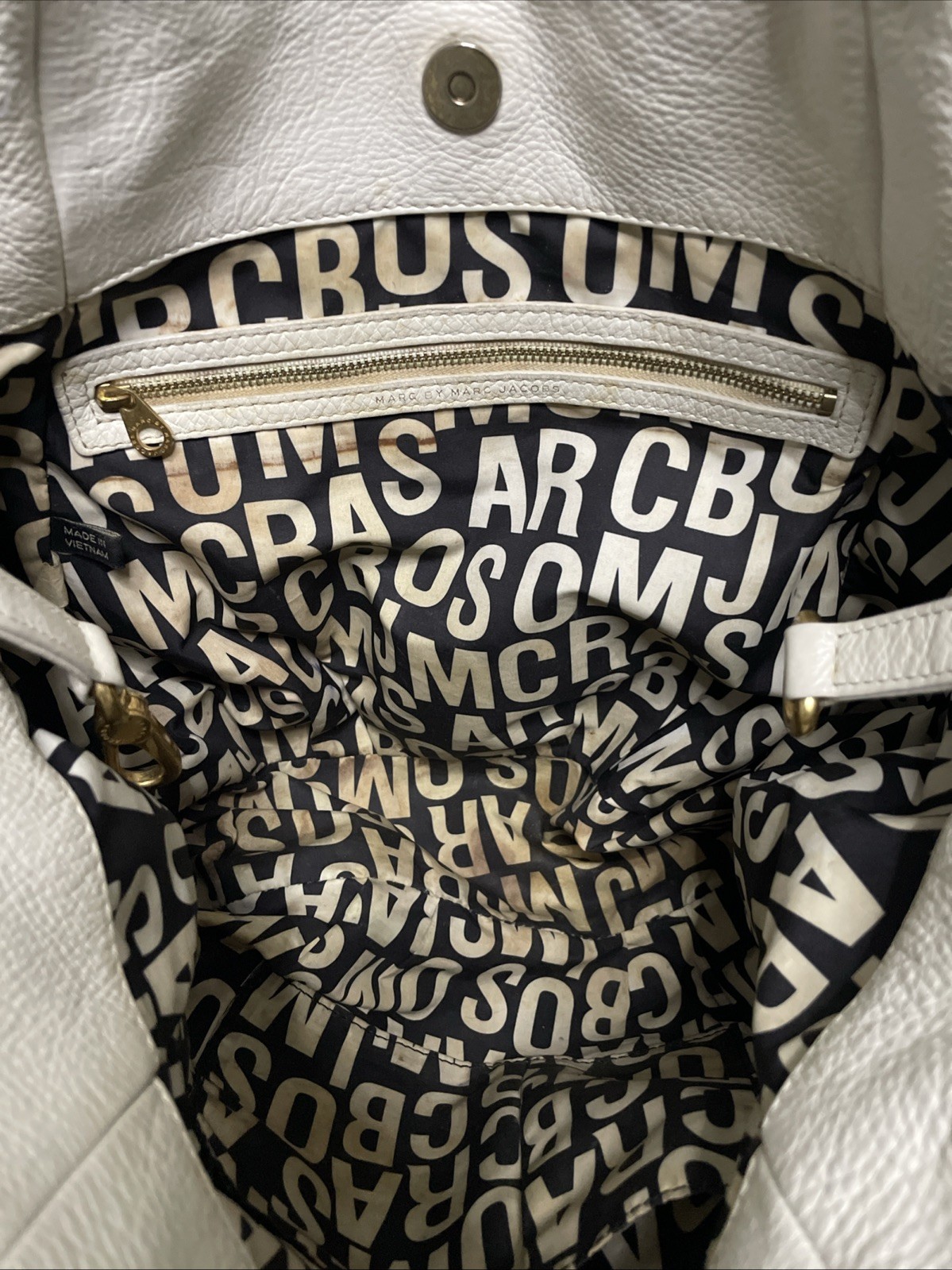 Marc By Marc Jacobs White Pebbled Leather Classic Q Fran Hobo Hand Bag Purse