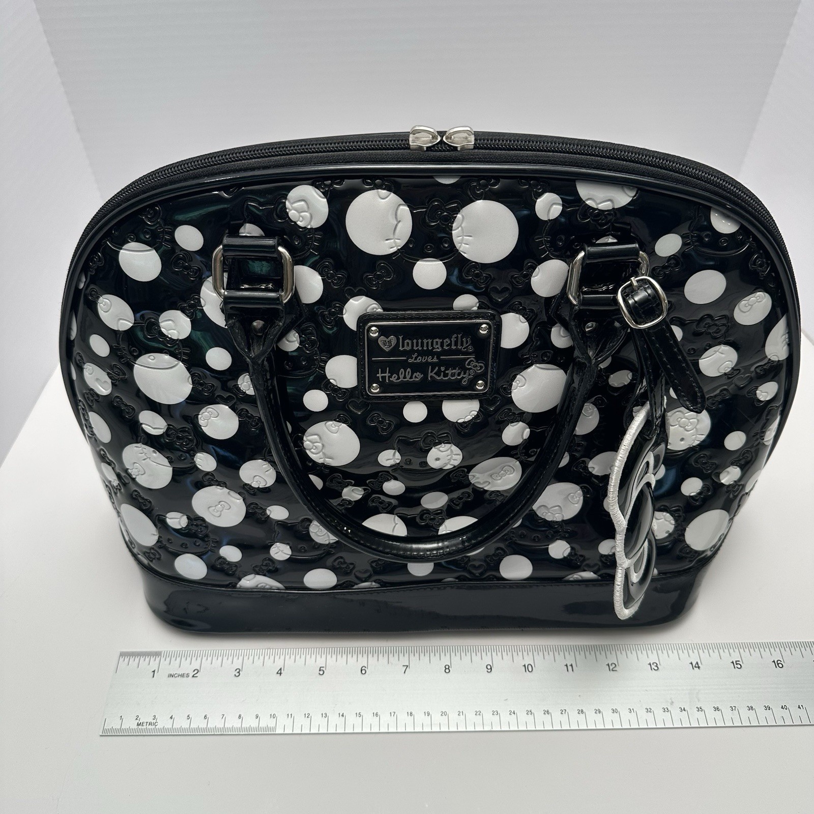 2013 Loungefly x Hello Kitty Embossed Polka Dot Bowler Bag Purse & Wallet RARE