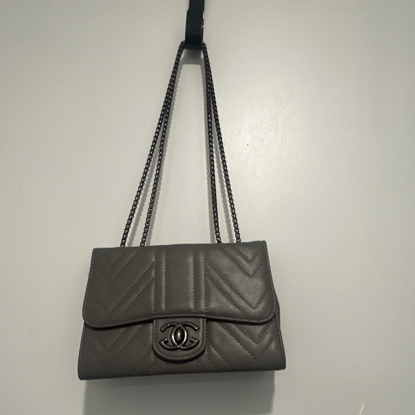 BELLADONNA Gray Chevron Quilted Flap