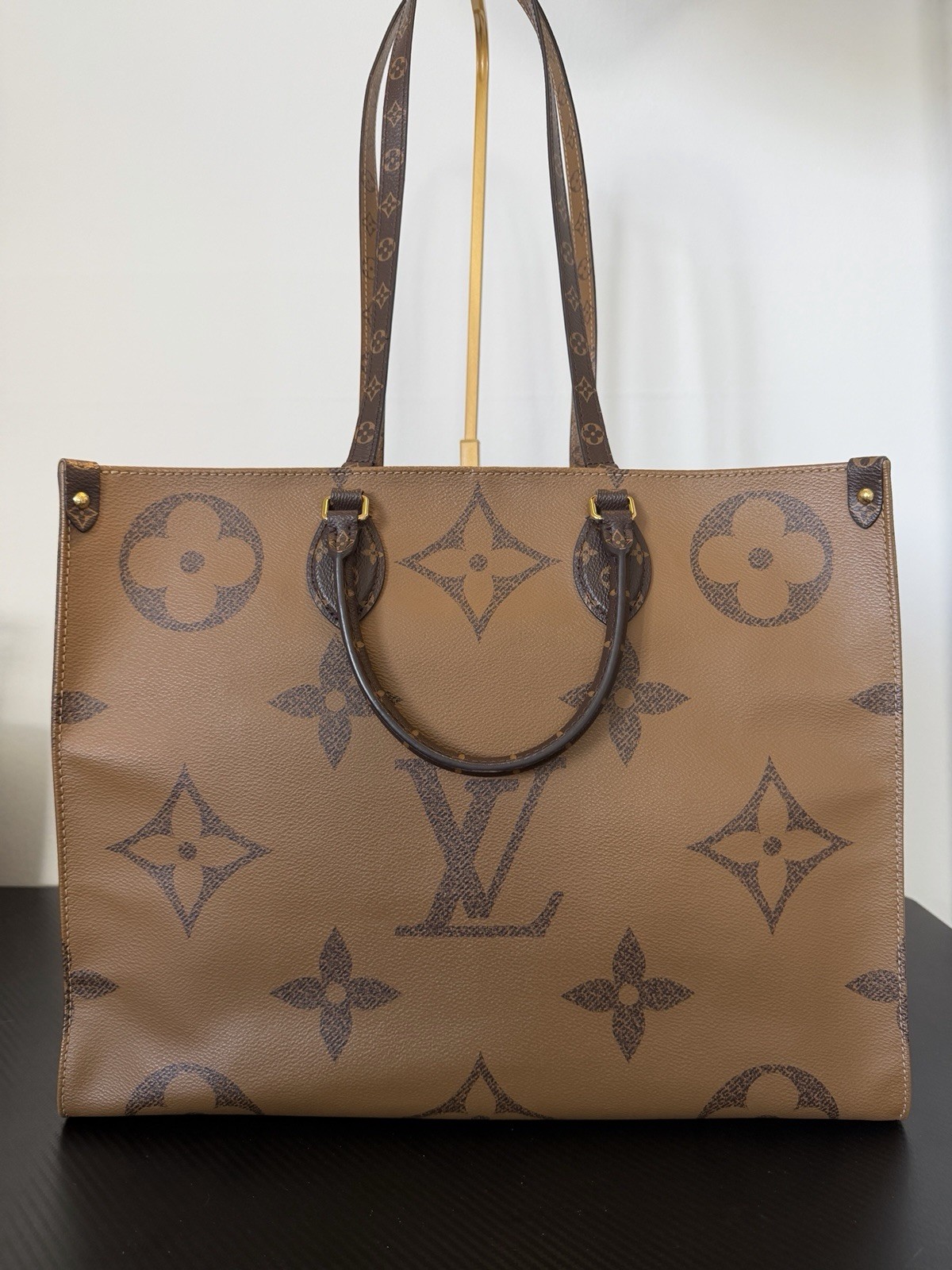 Louis Vuitton Reverse Monogram Onthego Gm