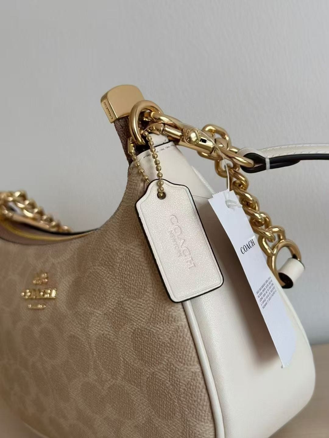 Coach NWT Teri Shoulder Bag In Signature Canvas CV933 Gold/Sand/Chalk