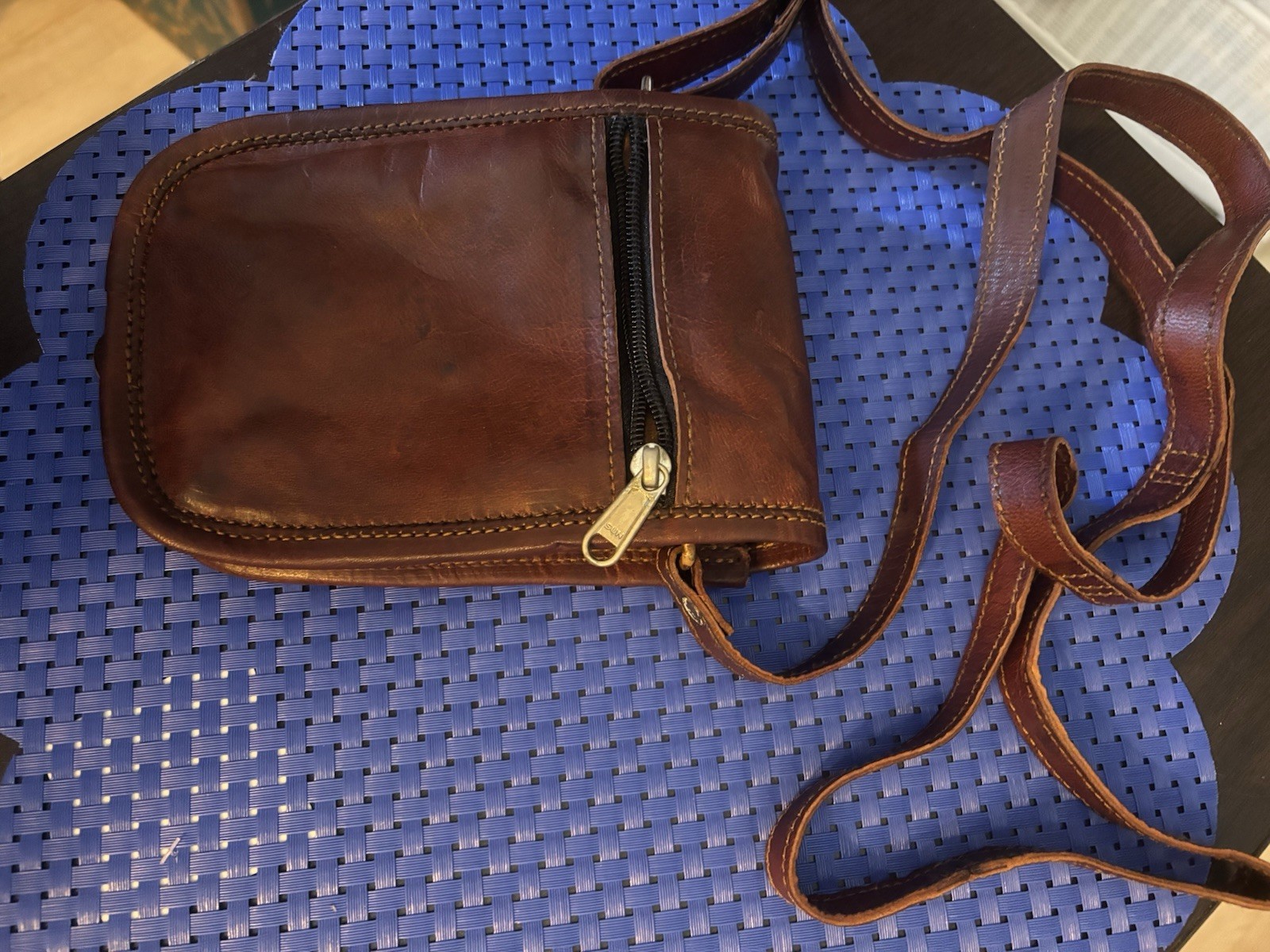 Vintage leather saddle bag has recently been conditioned-could be crossbody