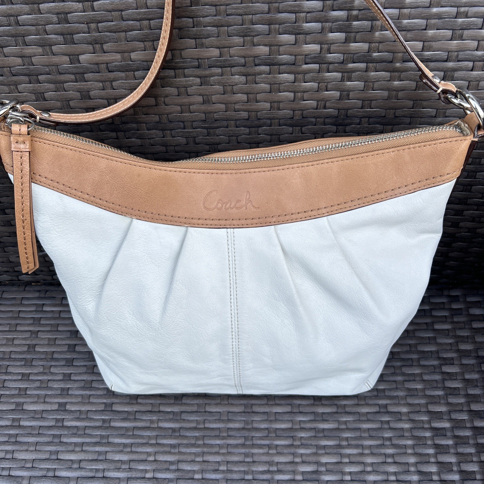 Coach Large Hobo Leather Cream pleated bag front w/Tan trim and Strap F13764