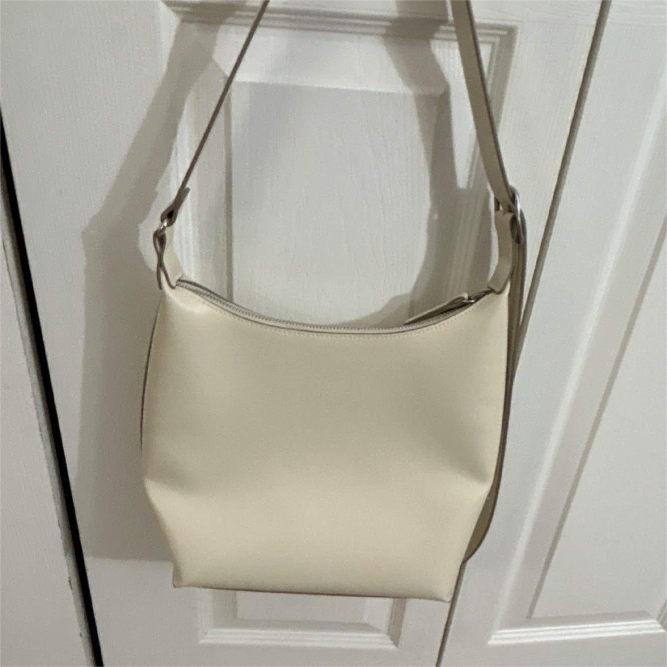 Ivory Small Shoulder Bag Women’s Adjustable Detachable Strap Silver Hardware