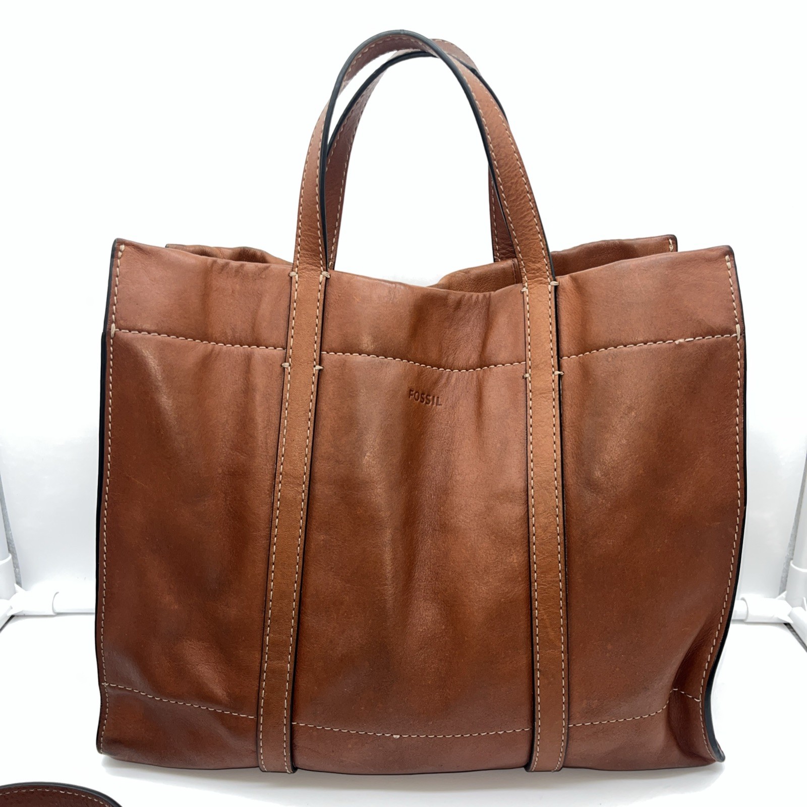 Fossil Women’s Carmen Leather Shopper Tote Purse Handbag for Women Brown, Good