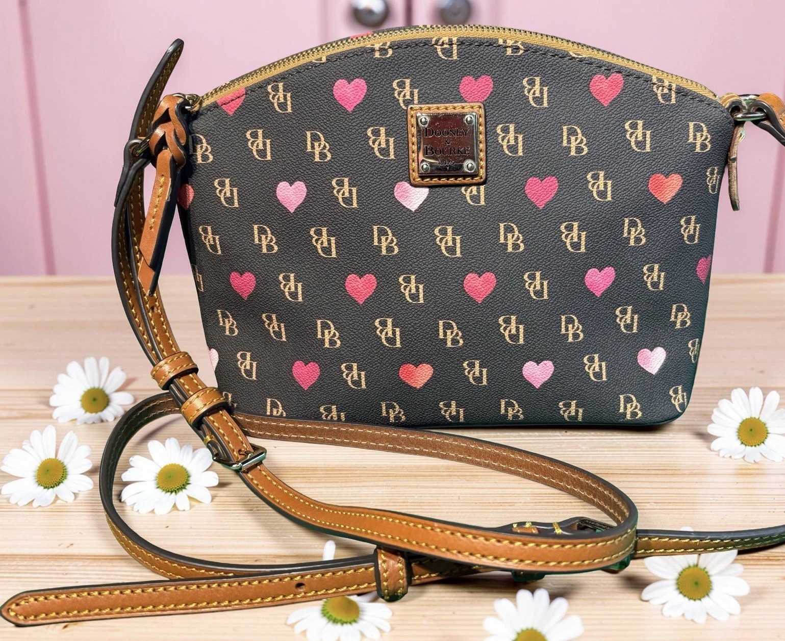 Dooney Bourke Brown Pink Gretta Novelty Hearts Logo Monogram Suki Crossbody Bag