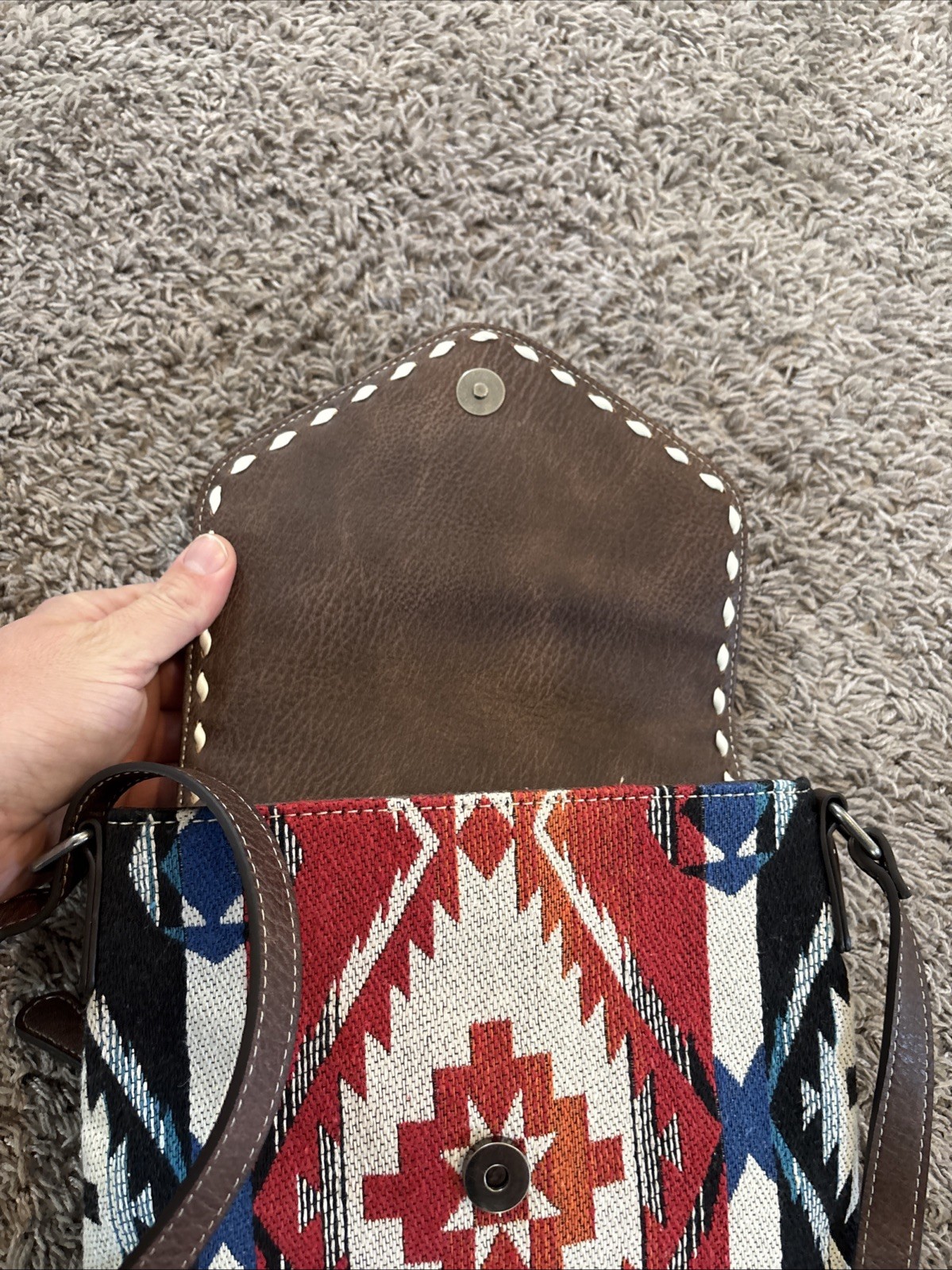 ANGEL RANCH CONCEAL CARRY CROSSBODY BAG FRINGE AZTEC MULTICOLORED