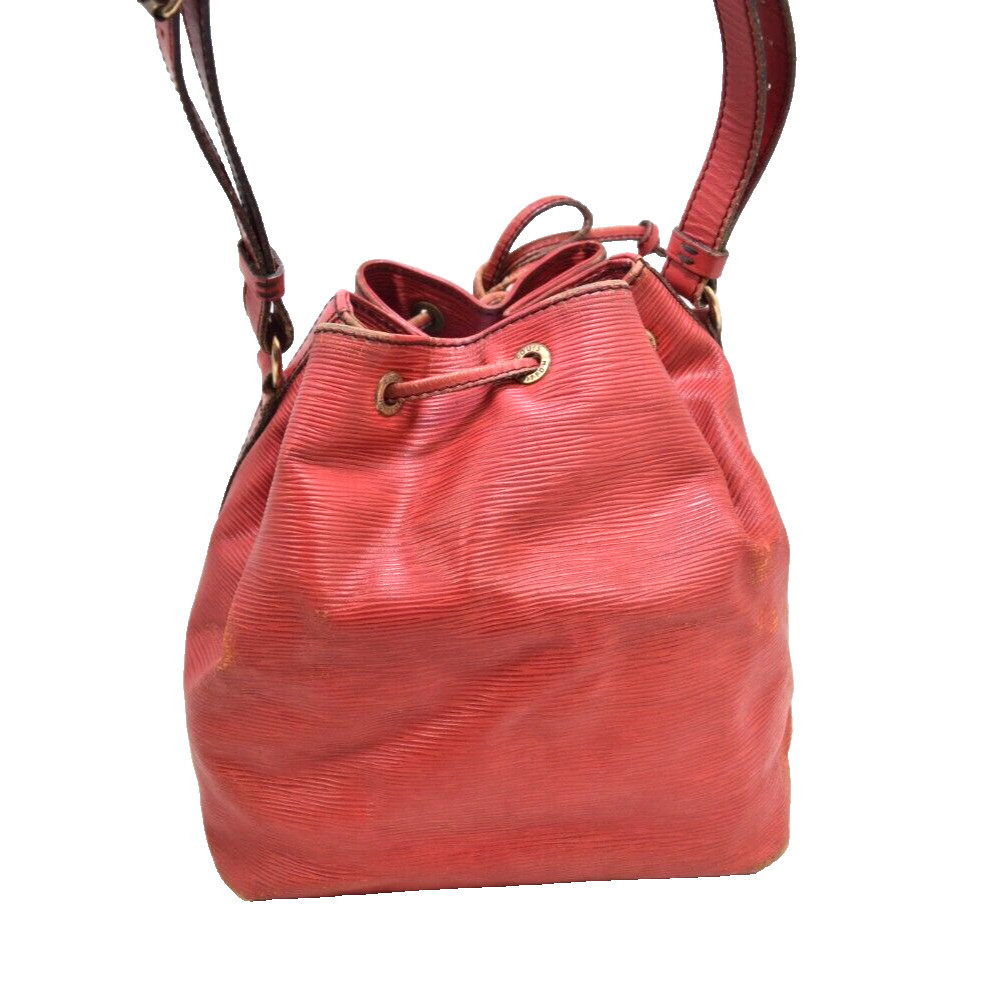 Auth Louis Vuitton Petit Noé Shoulder Bag Epi Leather M44107 LV 50993