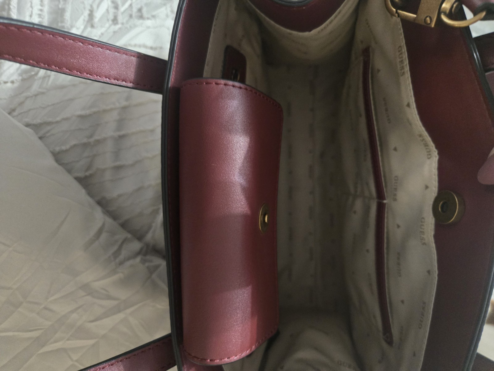 NWOT GUESS Silvana 4G Monogram Small Tote Bag Brown & Merlot Crossbody