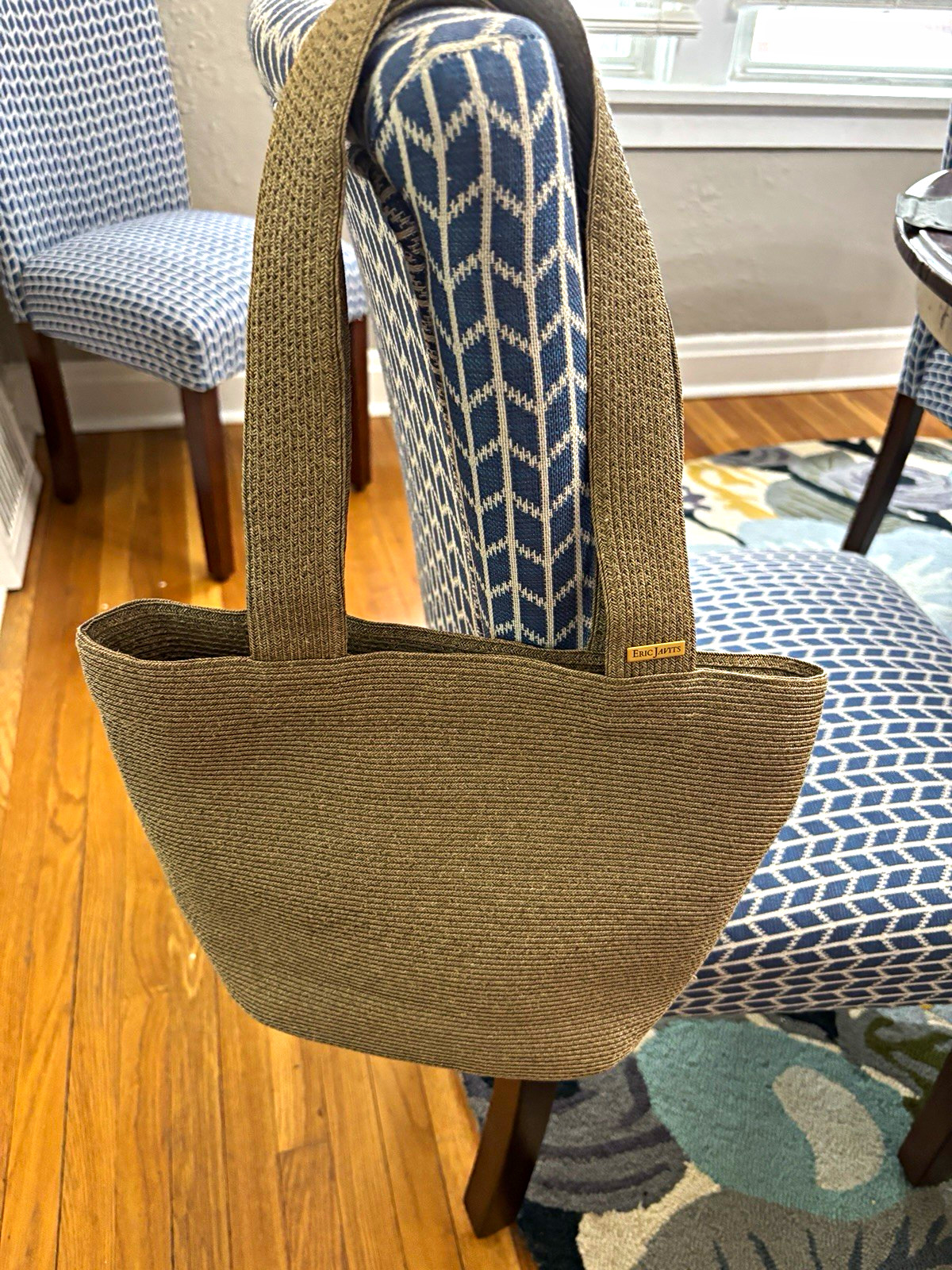 Eric Javits Mini Tote Beige Magnetic Closure Lined Logo Hang Tag Gold Hardware