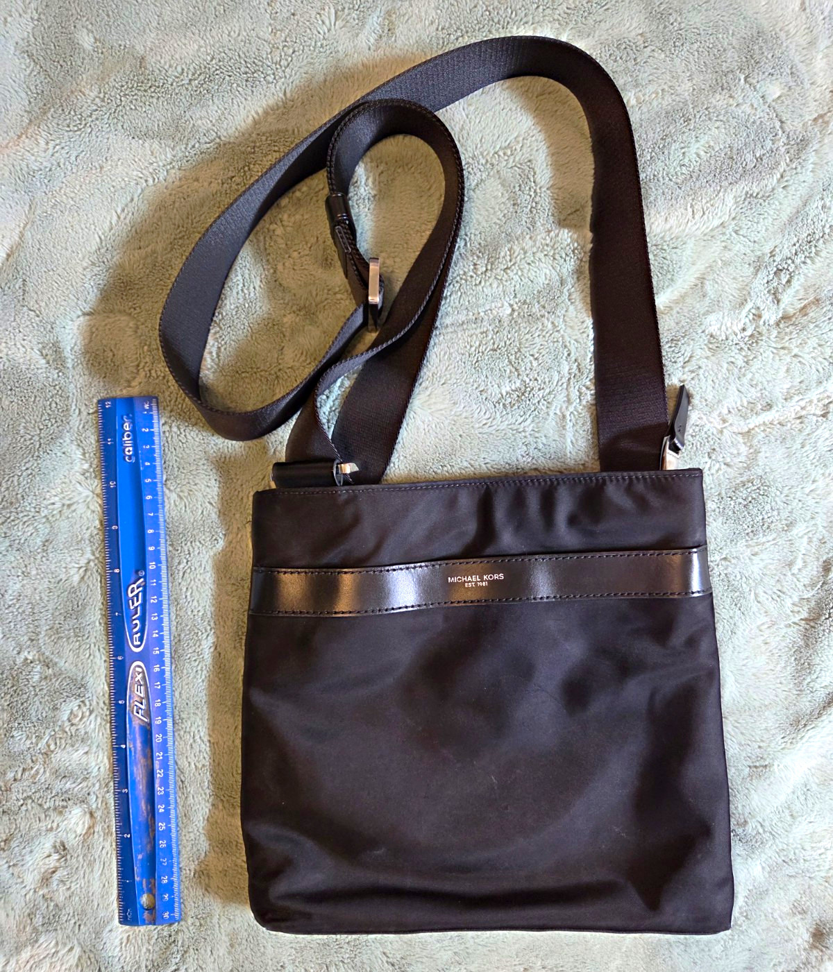 Michael Kors Kent Messenger Bag