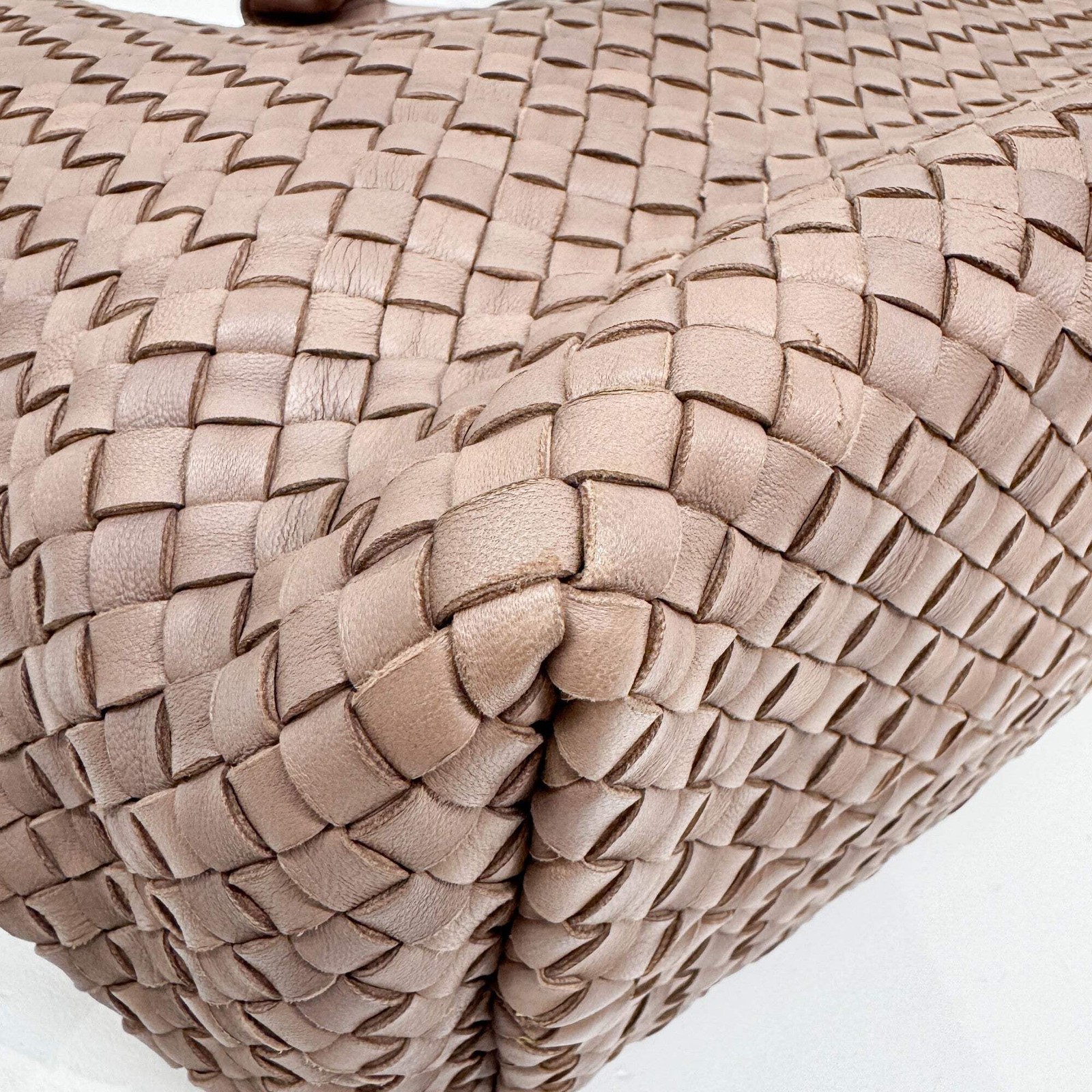 BOTTEGA VENETA Cabat Intrecciato Mauve Pink Tote Bag