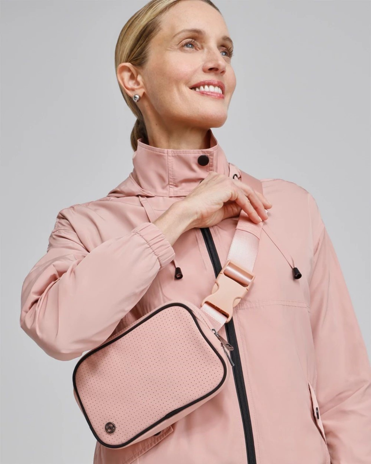 NWT Chico’s Neema Adjustable French Blush Piping Belt Bag $59.50