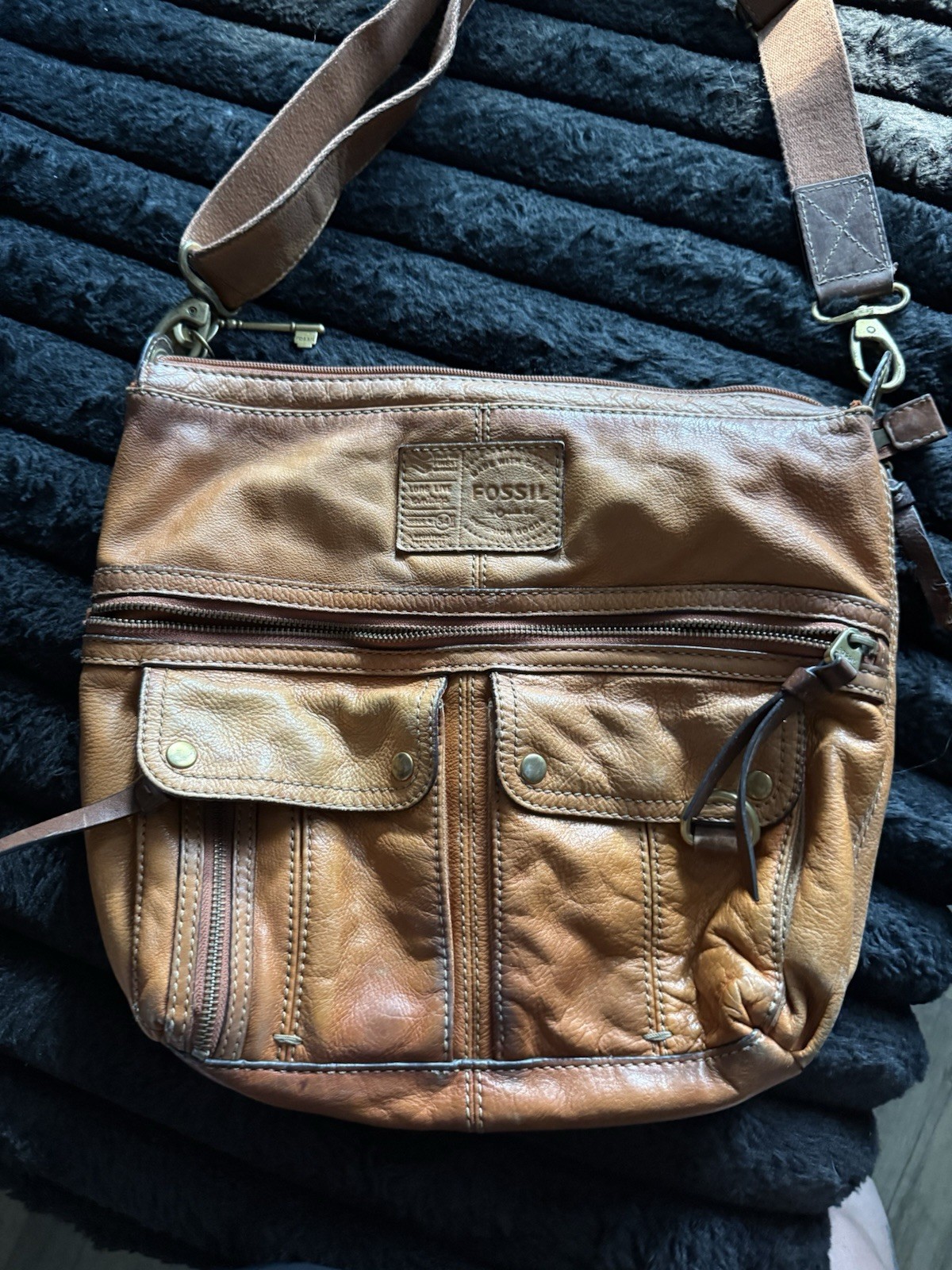 Fossil Brown Solid Crossbody Bag Zip Adjustable Strap Outer Pockets Gold HW