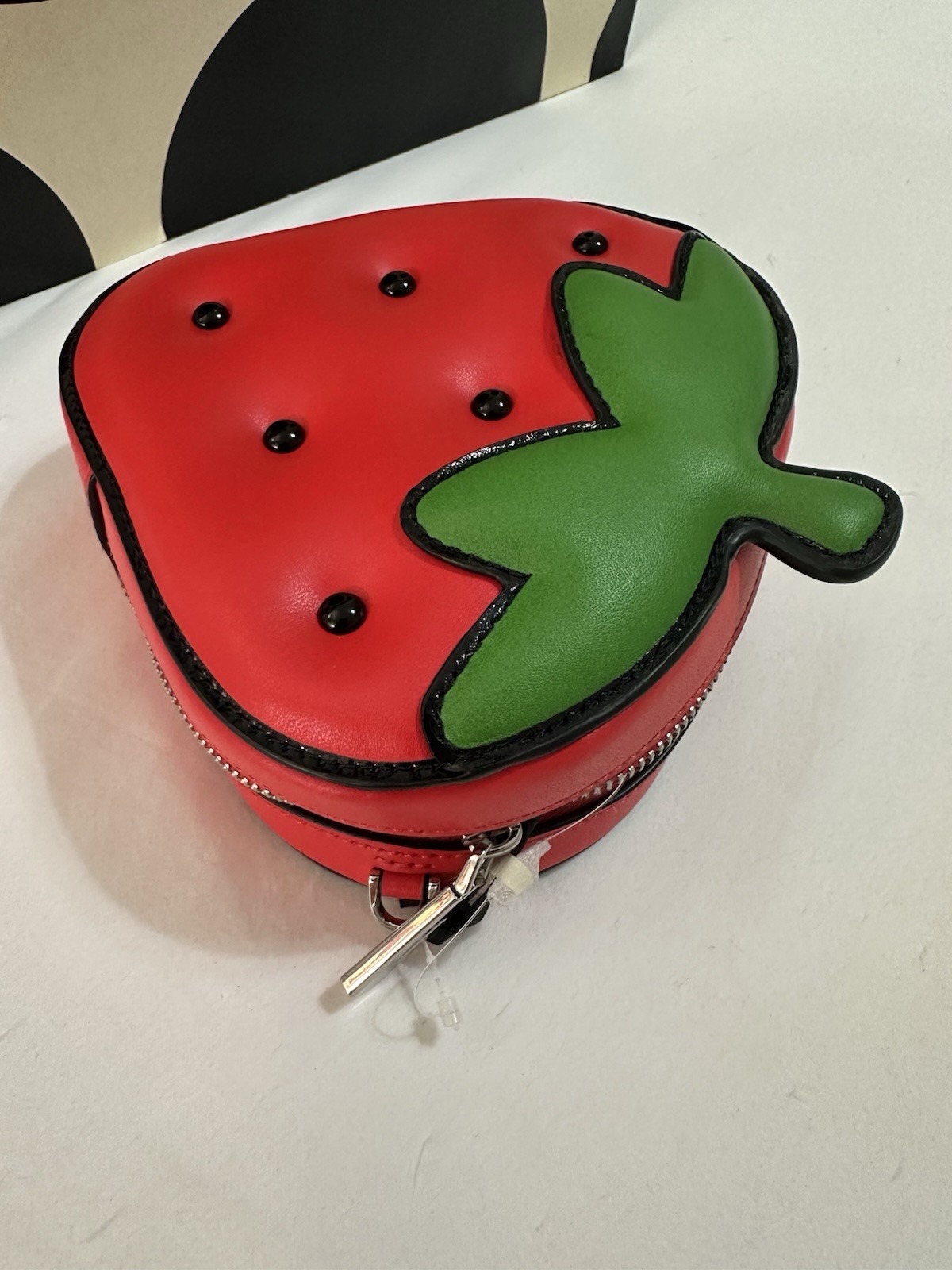 HELLO KITTY X KATE SPADE 3D STRAWBERRY CROSSBODY NOVELTY BAG LEATHER COLLAB NWT
