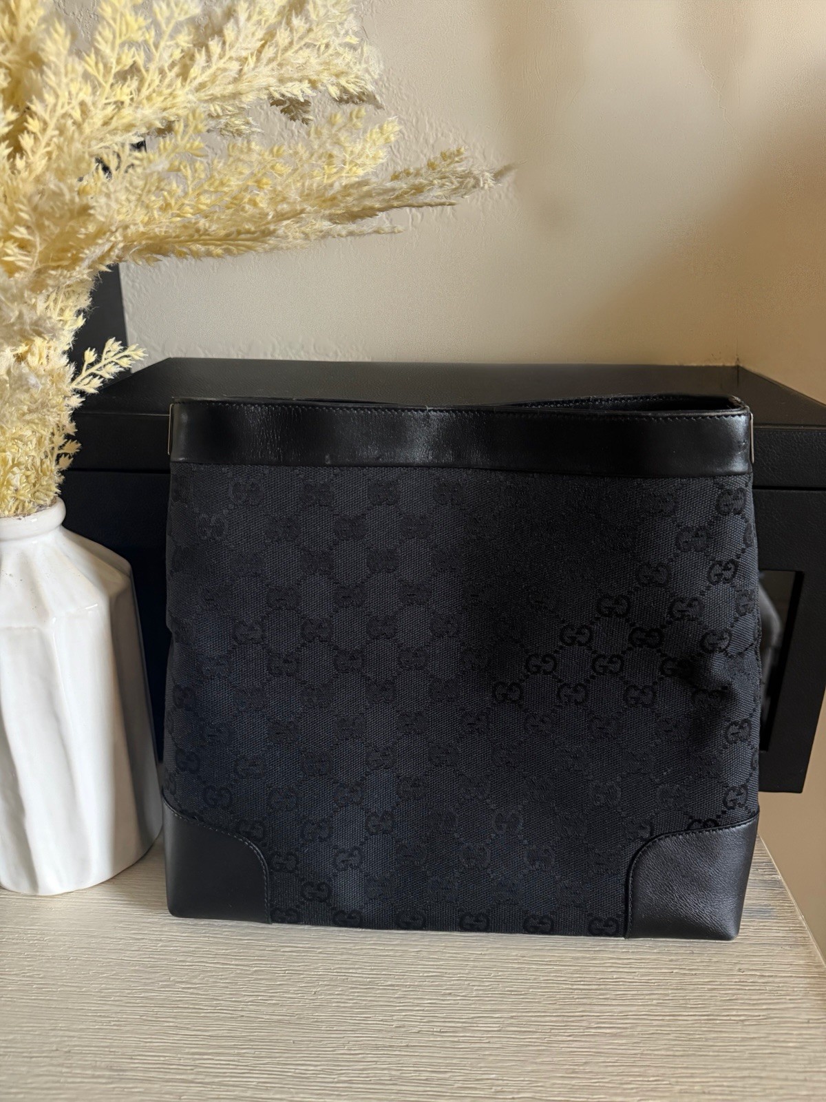 Gucci Black GG Pattern Zip Clutch Bag, Rectangle Shape, Inner Pockets