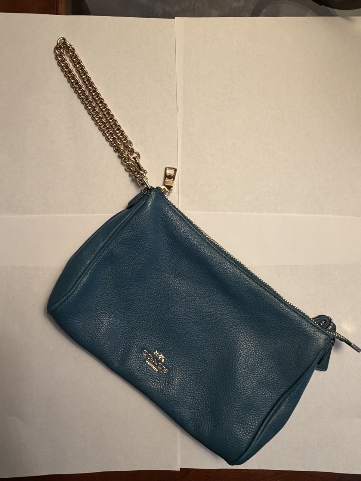 Coach Carrie Blue Teal Pebbled Leather Cross Body w/Chain No Shoulder Strap