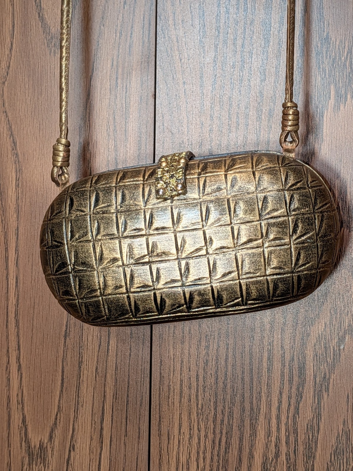 Timmy Woods Beverly Hills “Elizabeth/Louranne” Hand Carved Acacia Wood Clutch