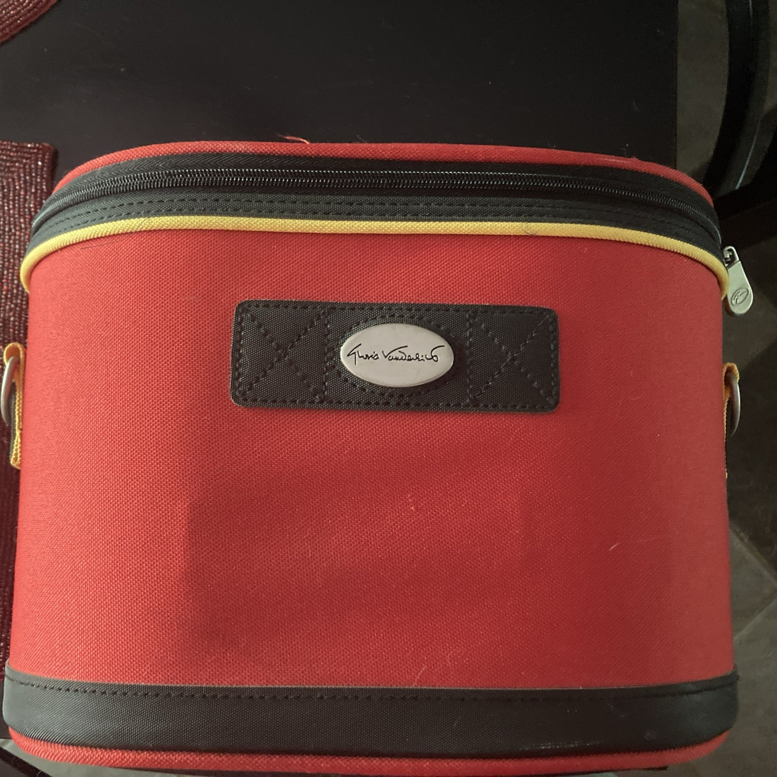 Gloria Vanderbilt Red & Black Overnight Travel Case Makeup Bag Mirrored Vanity