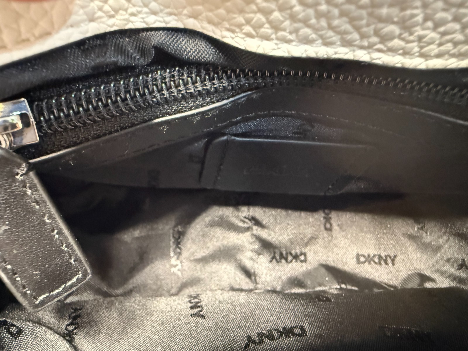 DKNY white leather shoulder Bag