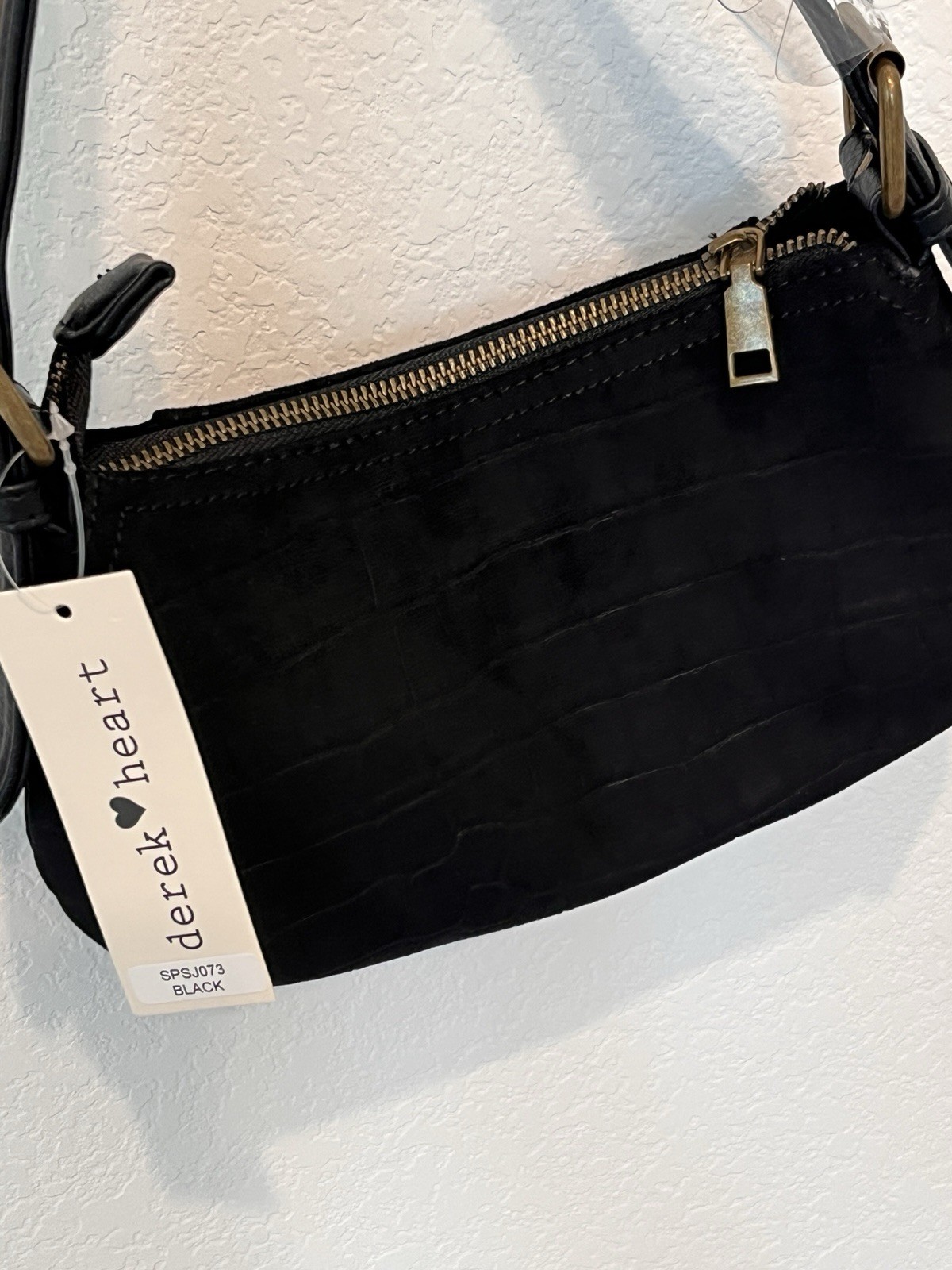 Vintage style Derek Heart Black Shoulder Bag Embossed Alligator Pattern