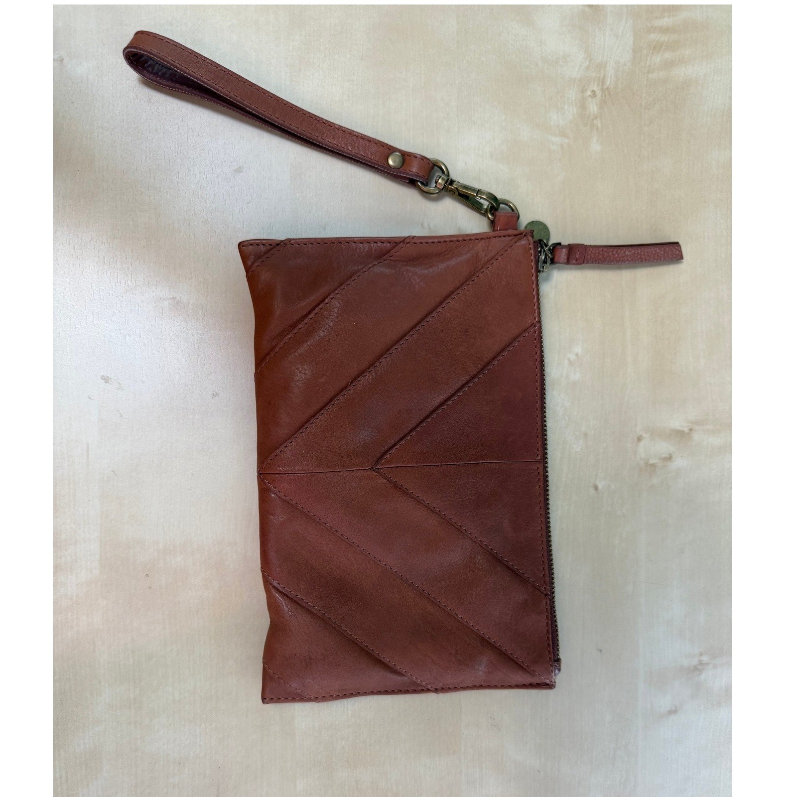 Lucky Brand Cognac Brown Leather Chevron Stitch Wristlet Clutch Bag