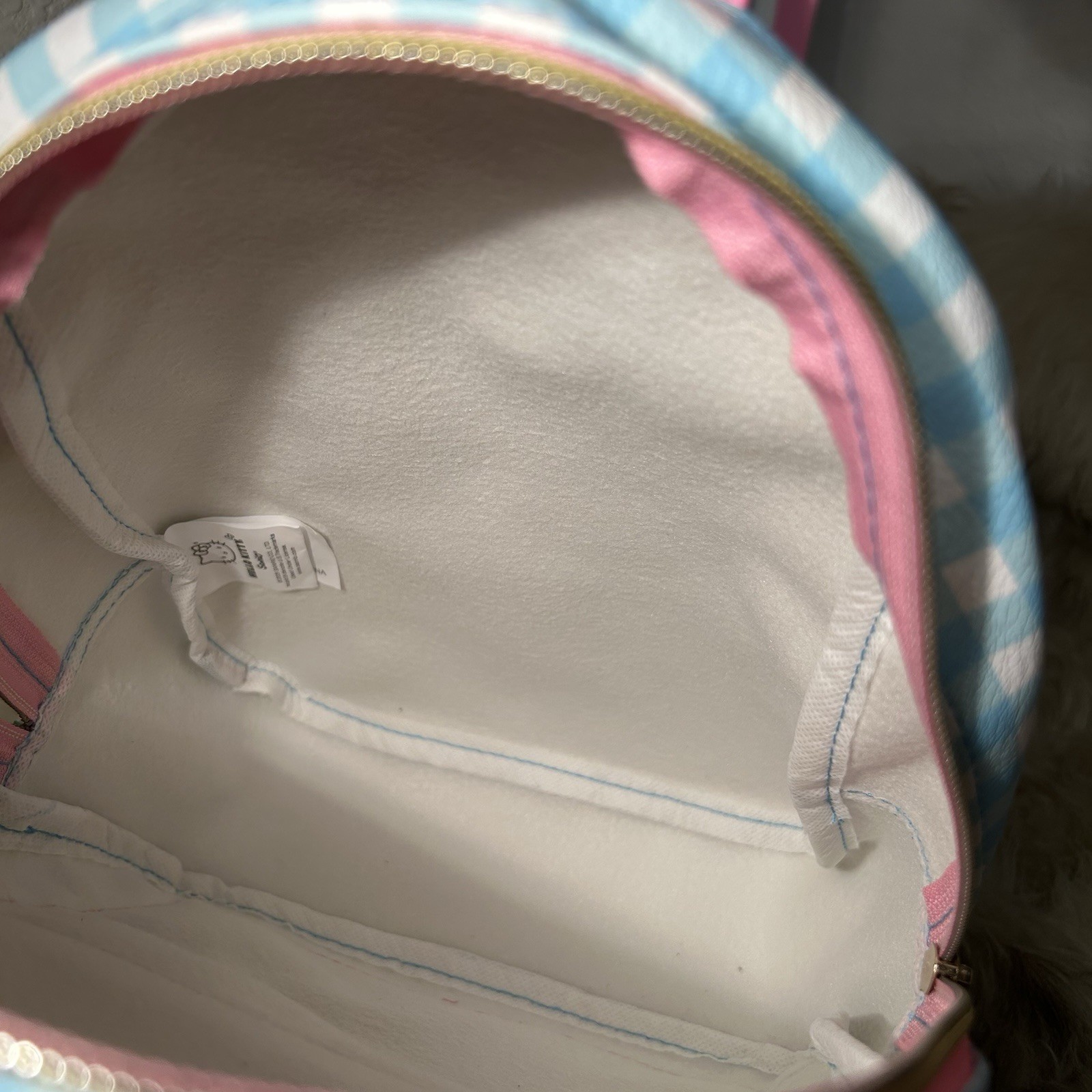 NWT Fast Forward Sanrio Small Backpack – Gingham Background – Hello Kitty