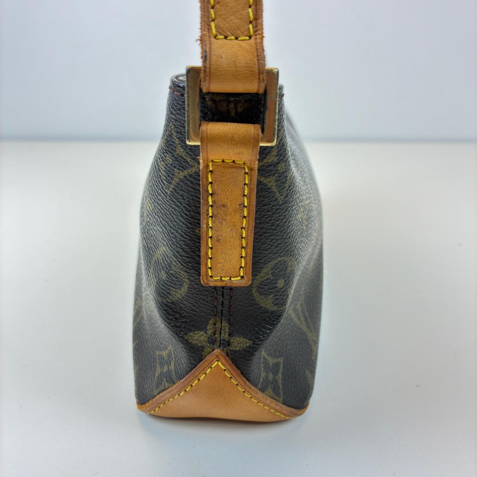 LOUIS VUITTON Trotter Shoulder Bag M51240 Monogram canvas Brown