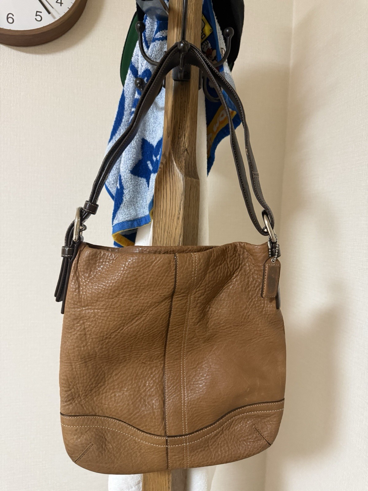 Coach Women’s Brown Shoulder Bag, Silver Hardware, Zip Closure, Pocket Vintage