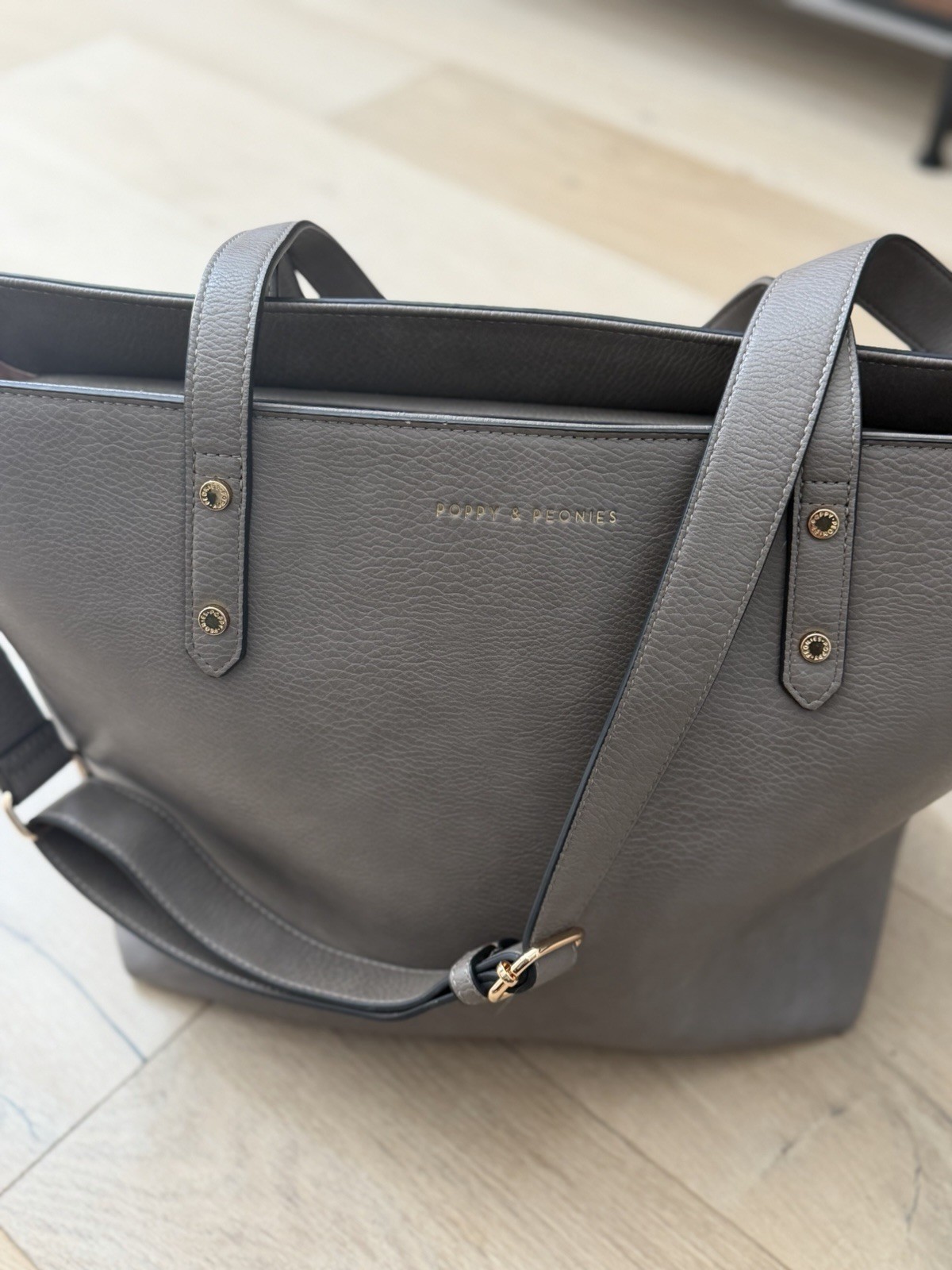 Poppy and Peonies “Go-Getter” Travel Work Tote Bag Dark Gray / Pink Interior