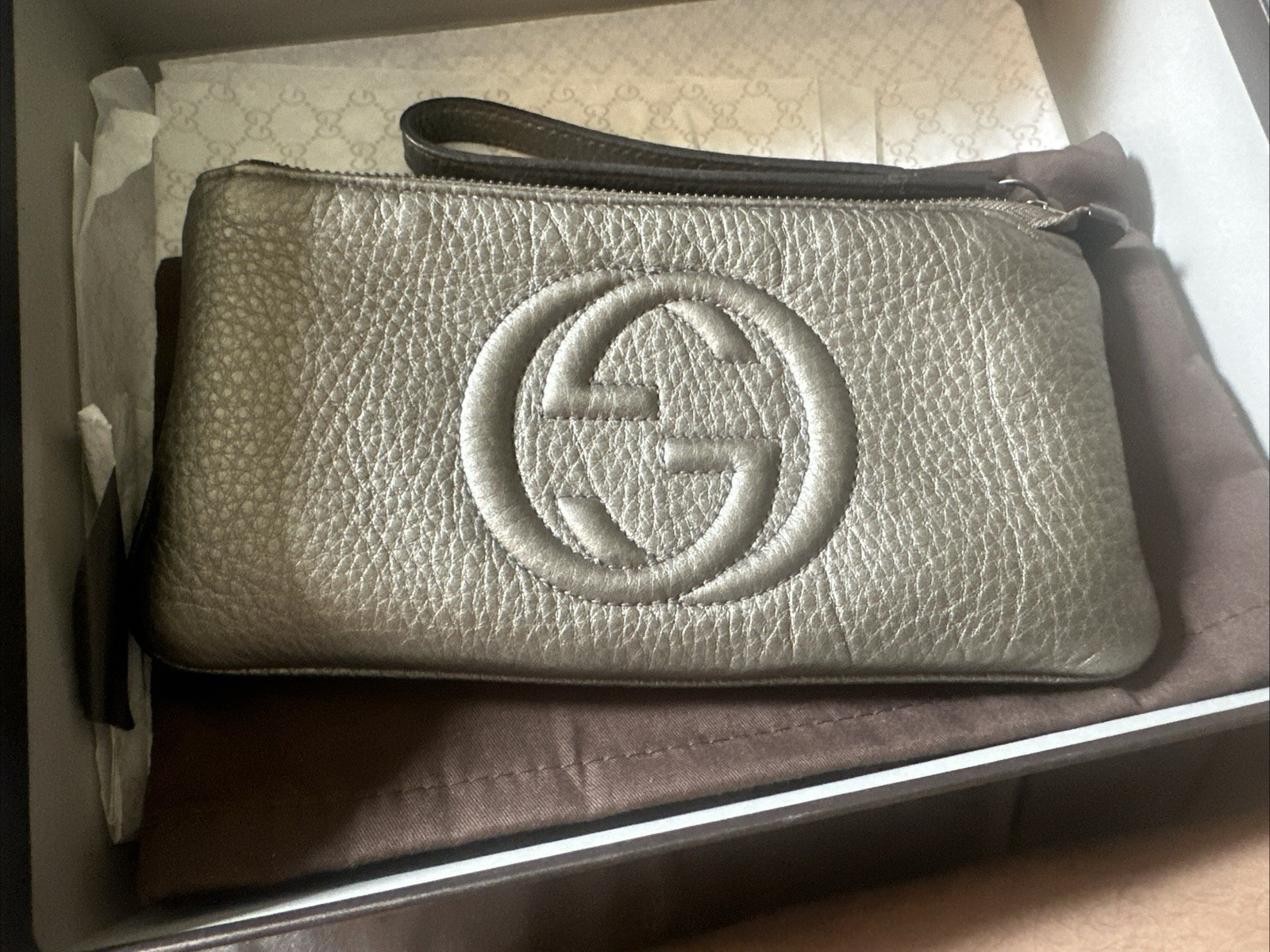 Gucci Soho Metallic Leather Wristlet Clutch AUTHENTIC NEW 😍🔥