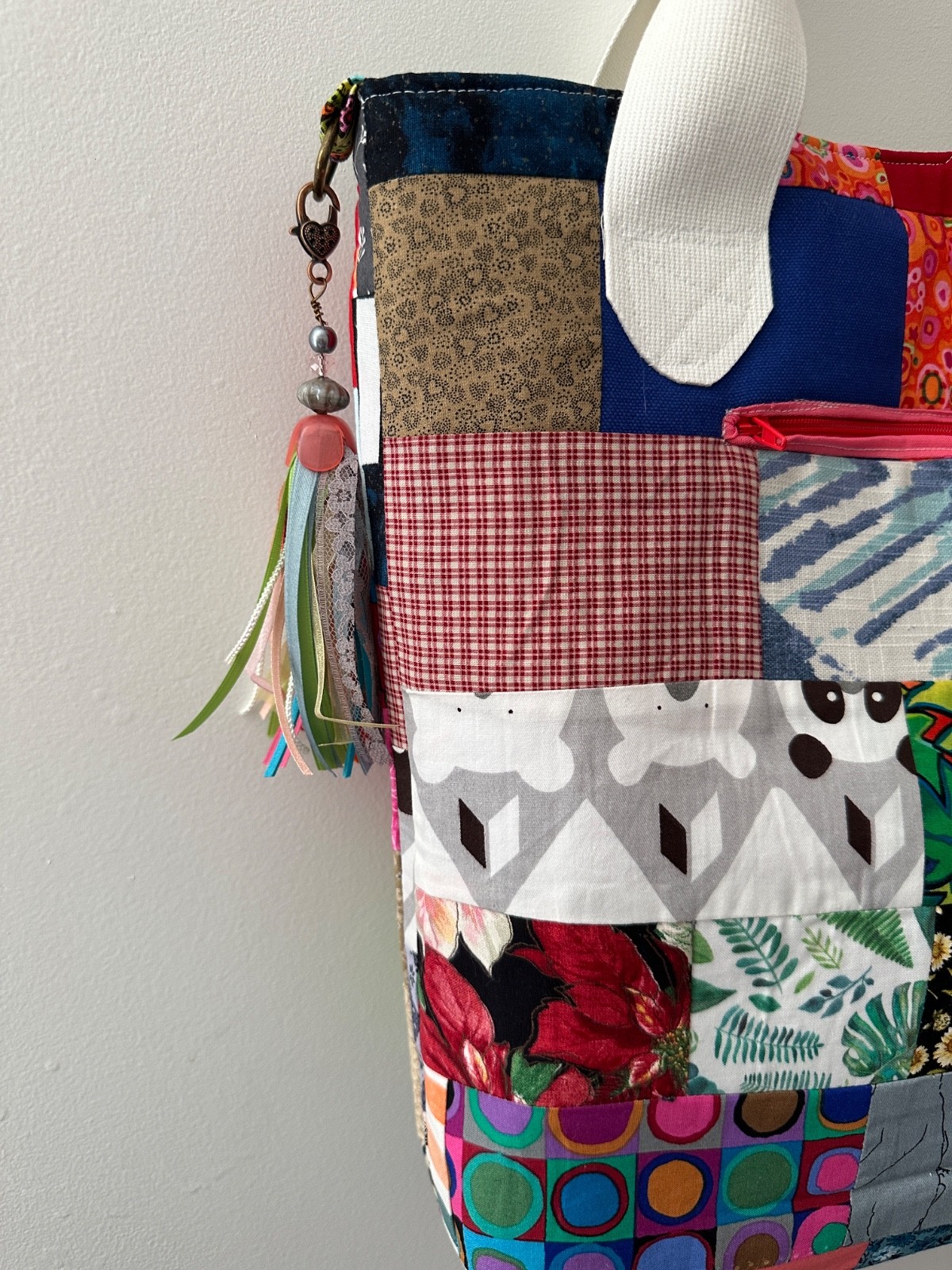 *HANDMADE* Quilted XL TOTE BAG, purse, tassel patchwork 18 inch, zipper pocket