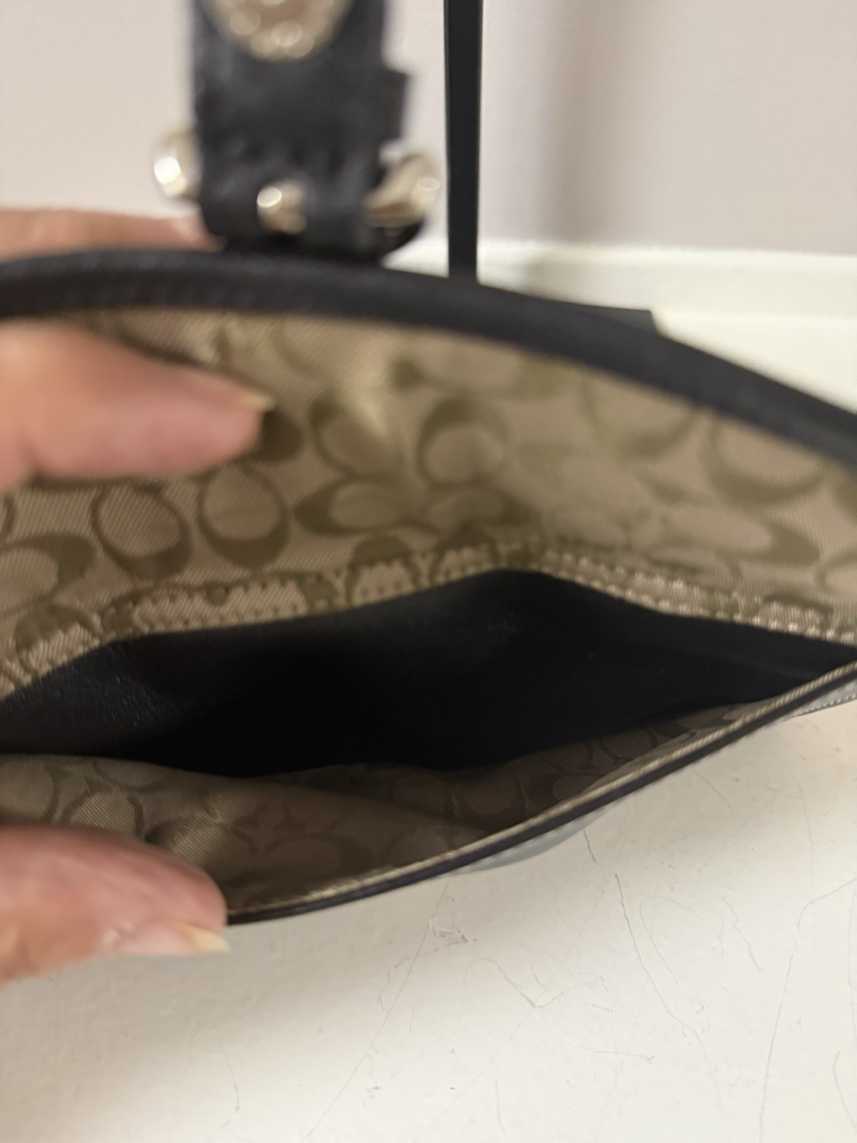 Coach Black Zip Wristlet/ Small Bag, Inner Pockets, Silver HW