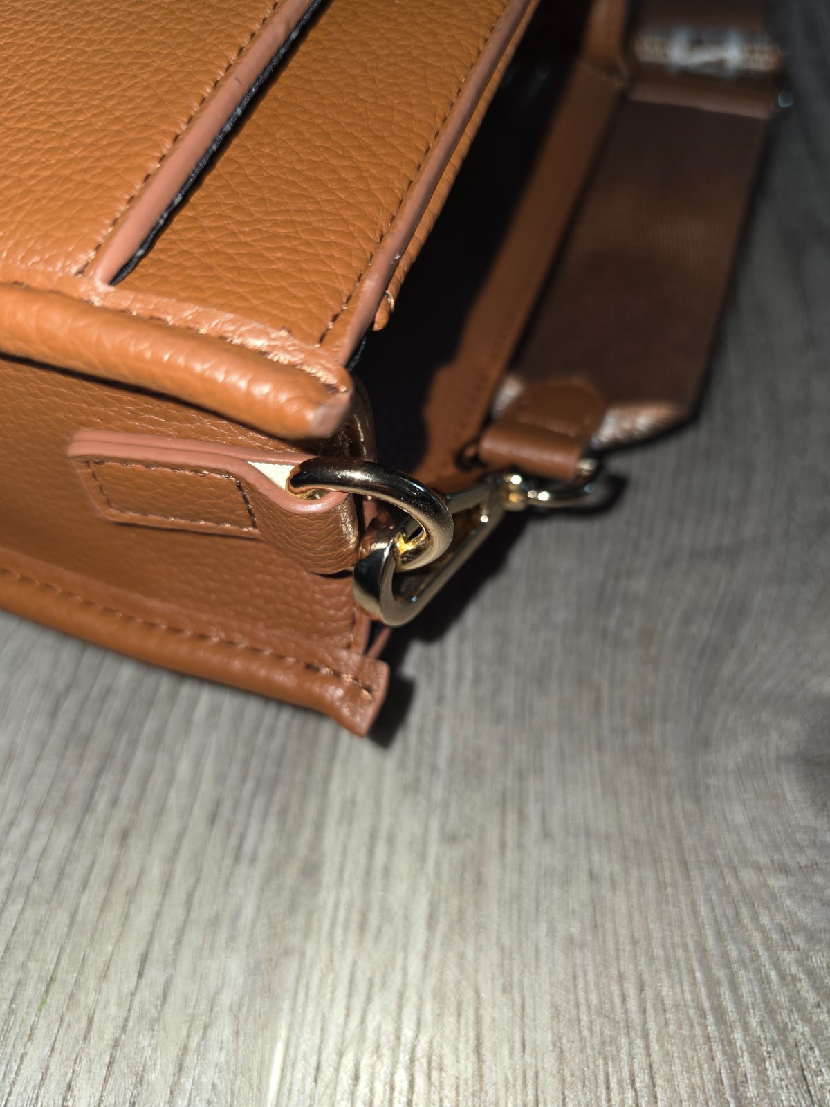 Steve Madden Bvital Crossbody Bag Brown Cognac Pebble Leather Removable Pouch NW