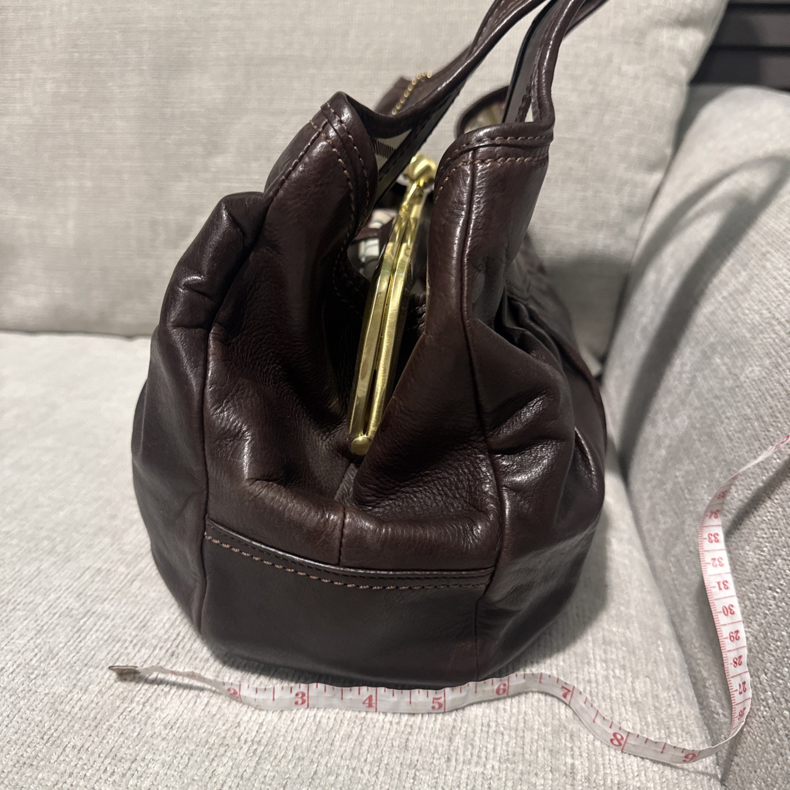 Vintage Coach Brown Kiss Lock Pleated Ergo Bag Plaid Lined Inner